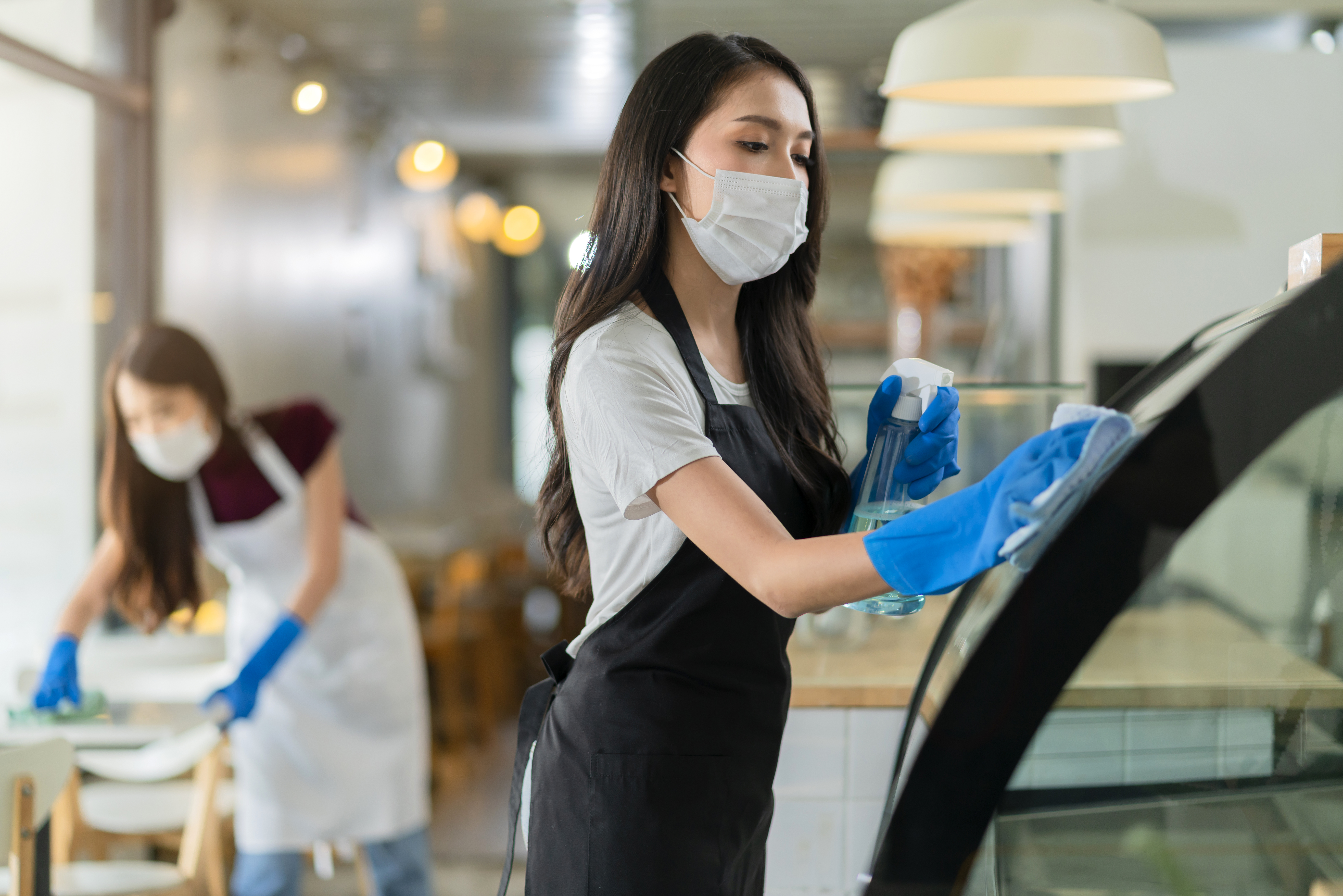 Retail Cleaning - Clean store interior